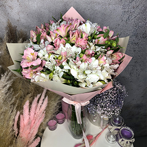 Букет из 25 альстрамерий микс в Москве