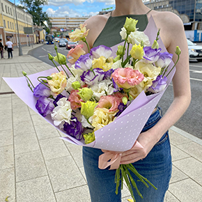 Букет  воздушных 15 эустом микс в Москве