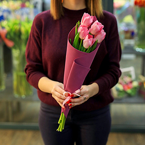 Букет из 5 тюльпанов в Москве