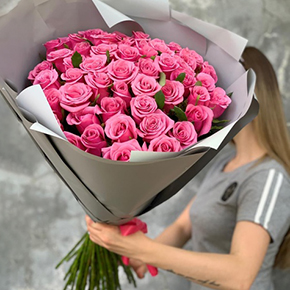 51 роза Кисс ми Кейт (90 см) в Москве