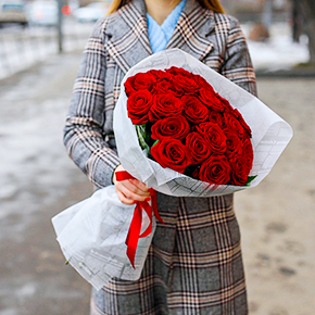 25 красных роз (50 см) в Москве