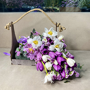 Авторская композиция "Весенний поцелуй" в Москве