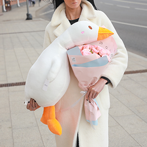 Плюшевая утка белая (тренд 2022) в Москве