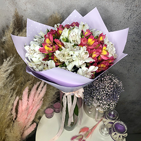 Букет из 15 альстрамерий микс в Москве