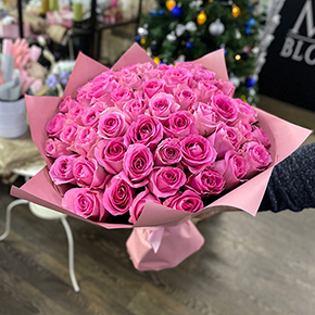 Букет 101 роза Ревиваль (40 см) в Москве