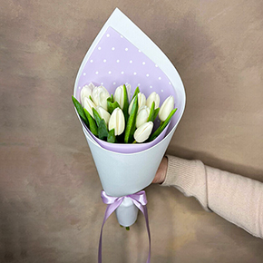 Букет 11 белых тюльпанов в Москве