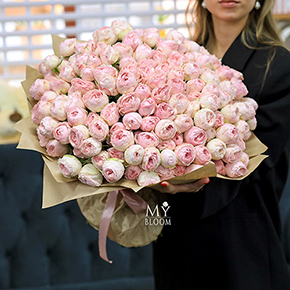 Букет 51 кустовая пионовидная роза (50 см) в Москве