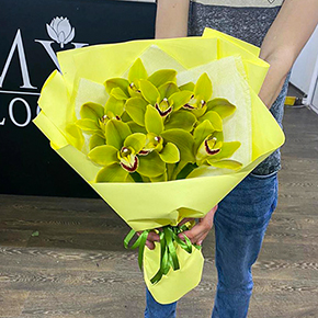 Букет лаймовых орхидей в Москве