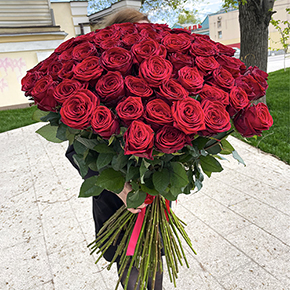 Букет-гигант 101 красная роза (90 см) в Москве