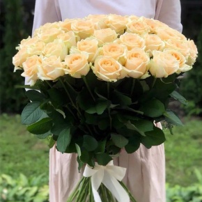 Букет 51 роза (50 см) в Москве