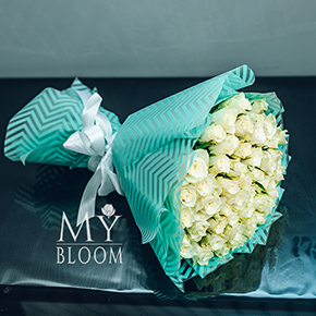 Букет 51 белая роза (30 см) в Москве