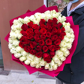 101 роза в форме сердца (40 см) в Москве