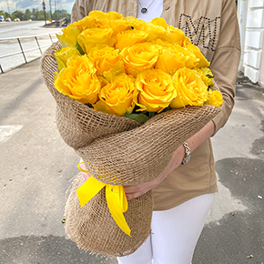 Букет 25 лимонных роз (40 см) в Москве