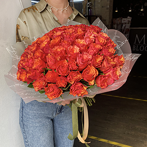 Букет 75 огненных роз (40 см) в Москве