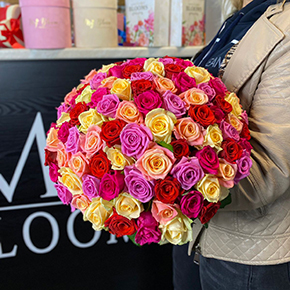 Букет из 101 розы микс (30 см) в Москве