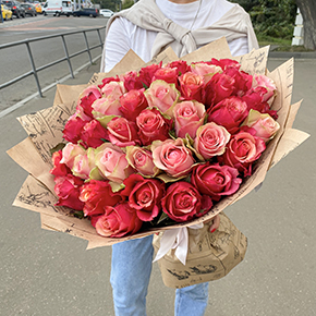 Букет Гранатовый браслет 51 роза (40 см) в Москве