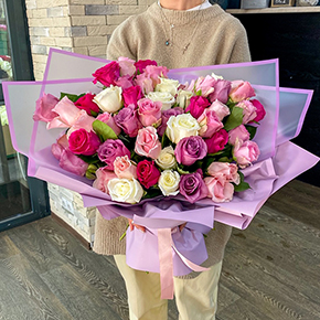 Букет 51 роза микс "Все оттенки нежности" (50 см) в Москве
