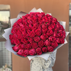 Букет 101 малиновая роза (40 см) в Москве