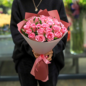 Букет 25 розовых роз (40 см) в Москве
