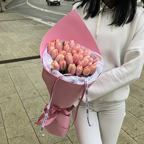 Букет из 25 розовых тюльпанов (50 см) в Москве