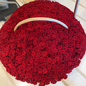 1001 роза в корзине (60 см) в Москве