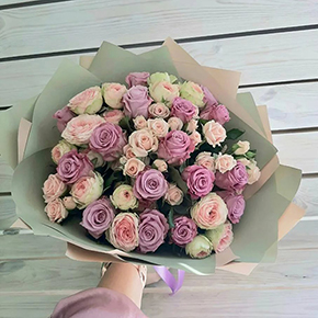 Букет микс сортовых роз в Москве