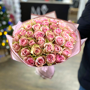 Букет 51 роза Бэлла (40 см) в Москве