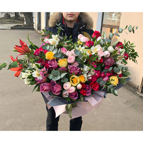 Огромный разноцветный микс в Москве